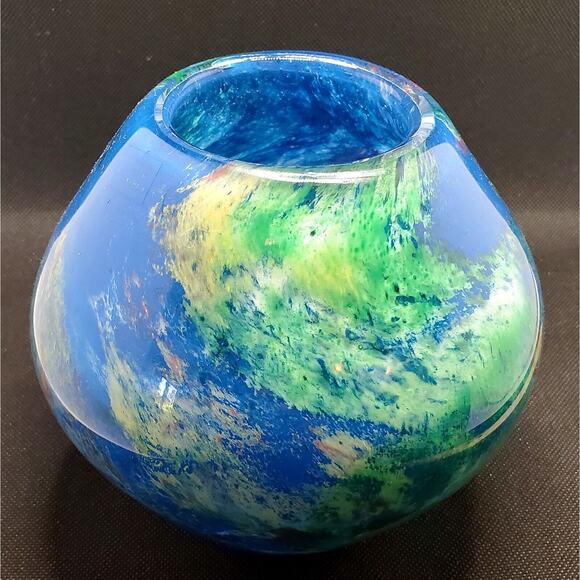 Crate & Barrel Blue Green Multicolored Abstract Vase With Red Motiff. Art Glass - Picture 4 of 6